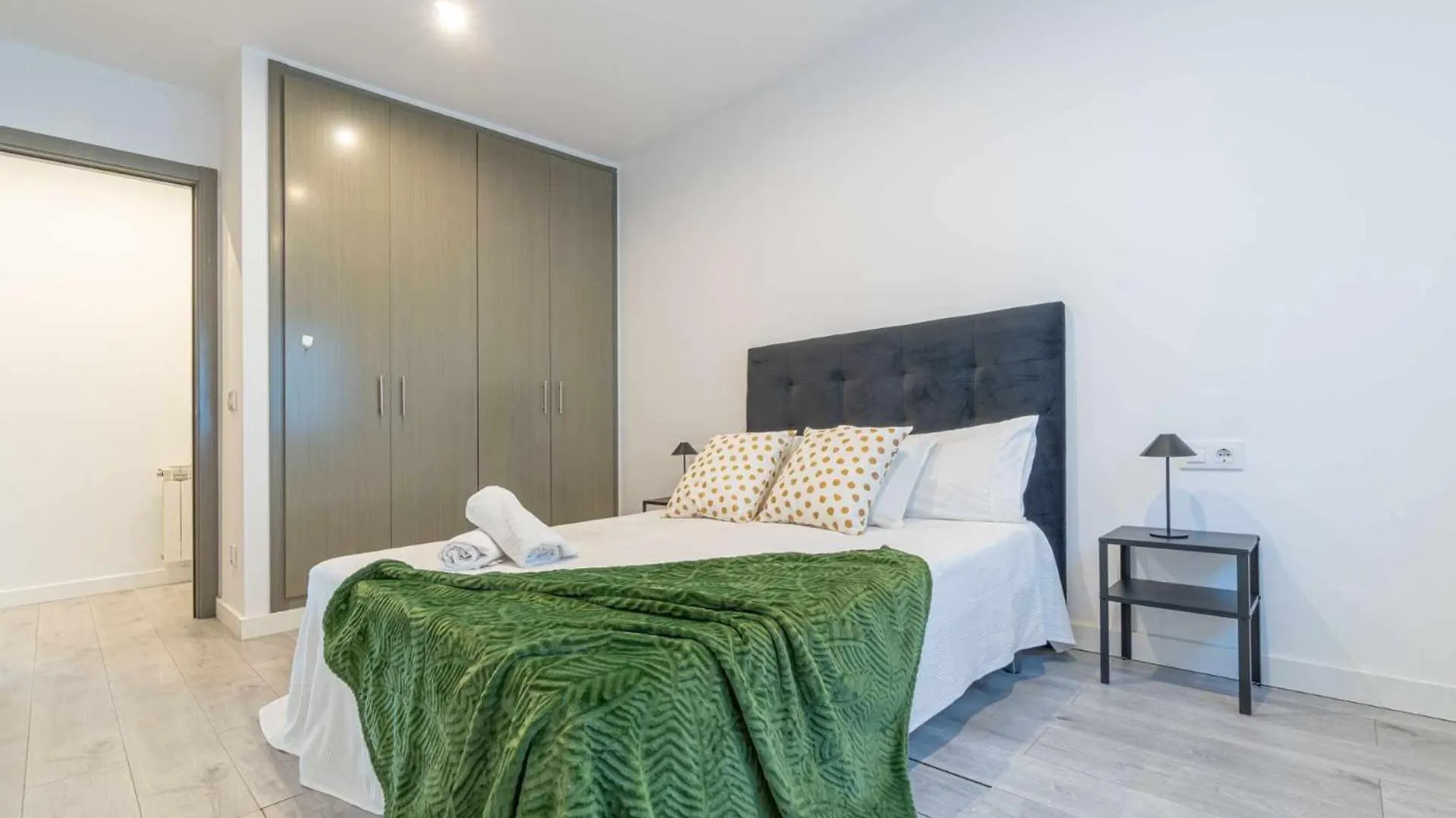 Jouvacations Villa Domenec Figueras España